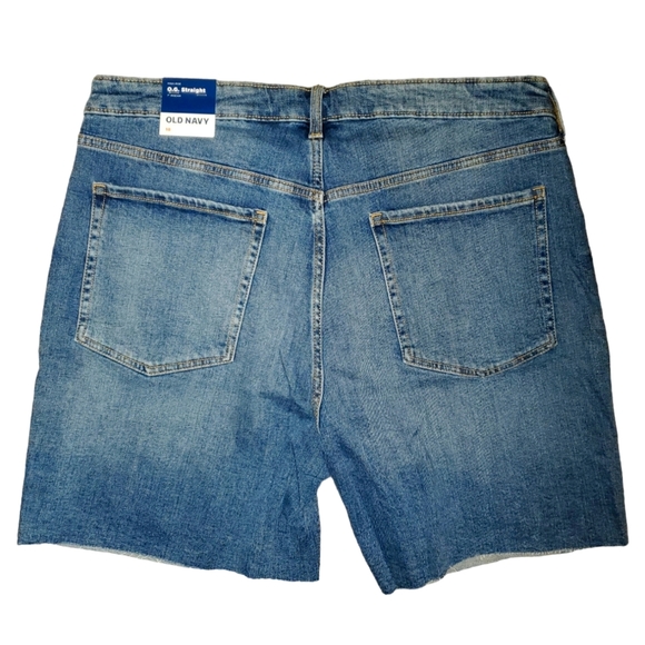 Old Navy Women's Plus Size High Rise O.G Straight Denim Cut Off Shorts - Picture 5 of 6